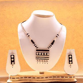 Meenagri  Necklace Earring Set