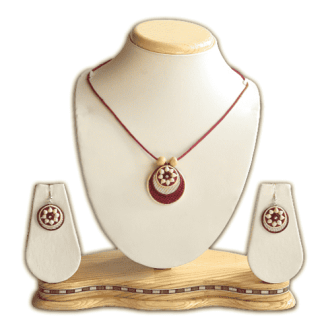 Aureate Maroon Jute Pendant Earrings Set