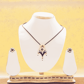 Blossom Pendant Earring Set